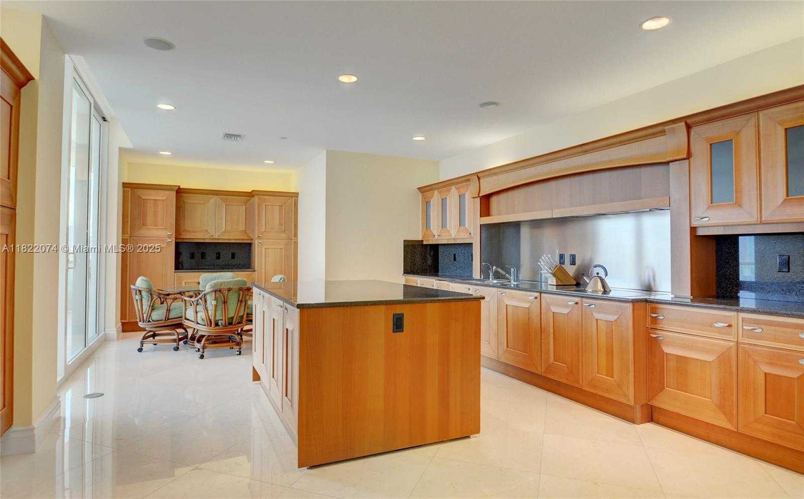 Small Image of 20155 NORTH EAST 38TH CT #2201, Aventura Number 10