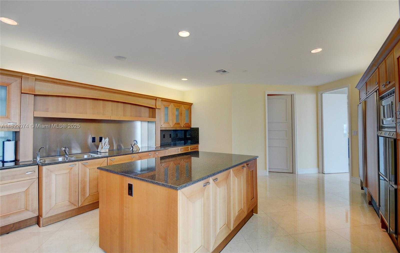 Small Image of 20155 NORTH EAST 38TH CT #2201, Aventura Number 13