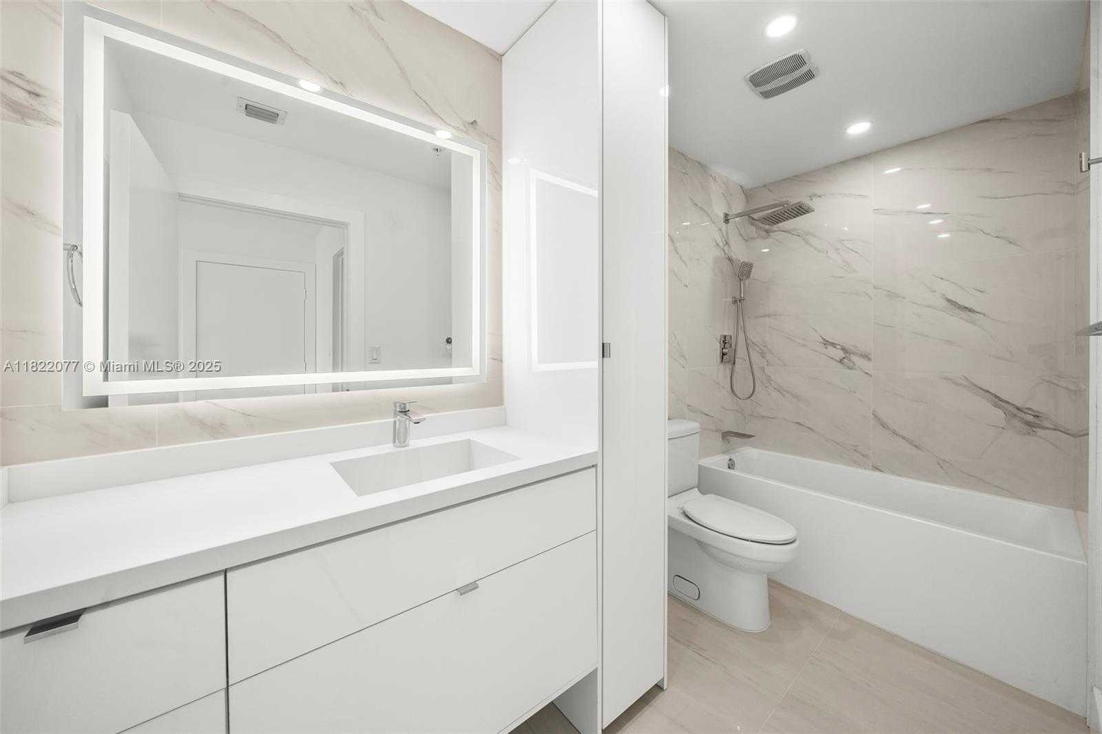 Small Image of 1900 NORTH BAYSHORE DR #2104, Miami Number 18