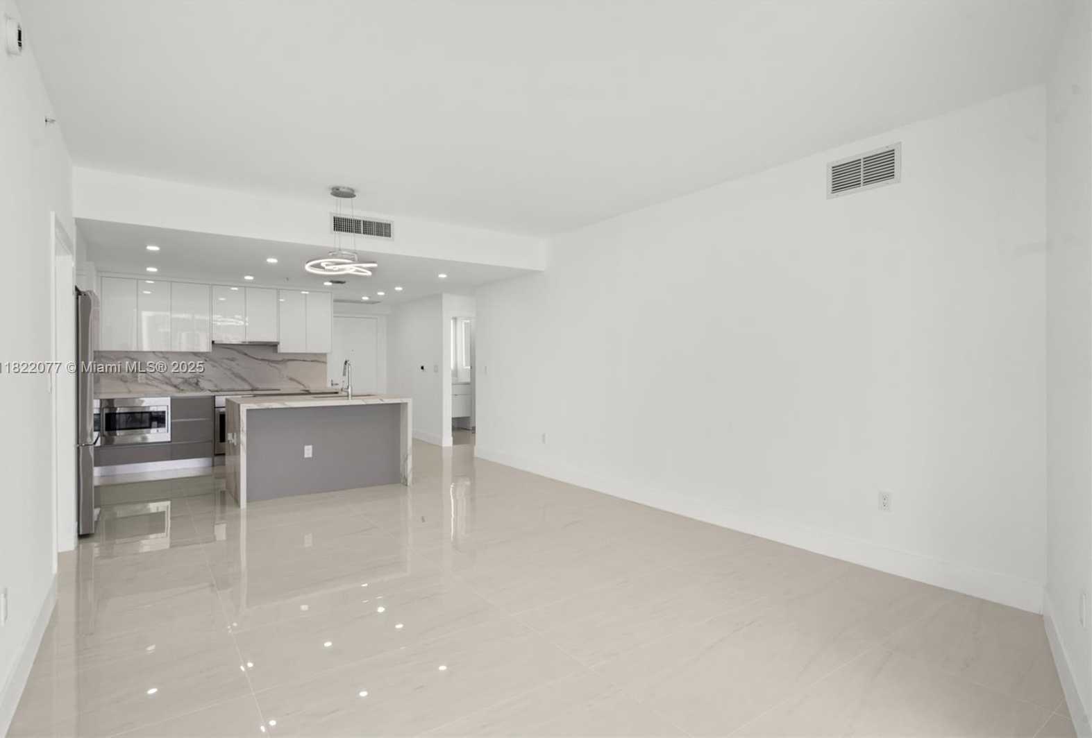 Small Image of 1900 NORTH BAYSHORE DR #2104, Miami Number 19