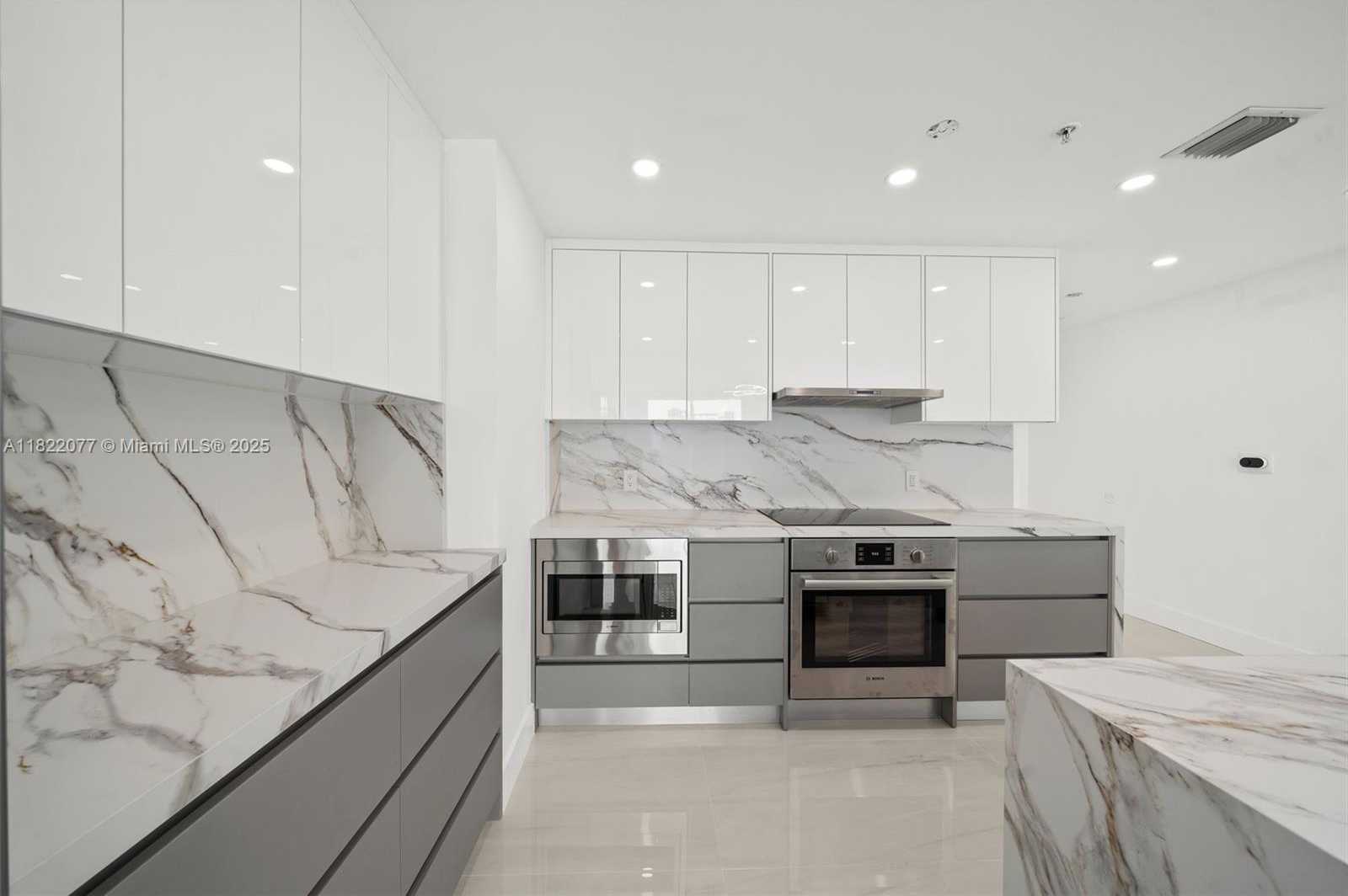 Small Image of 1900 NORTH BAYSHORE DR #2104, Miami Number 5
