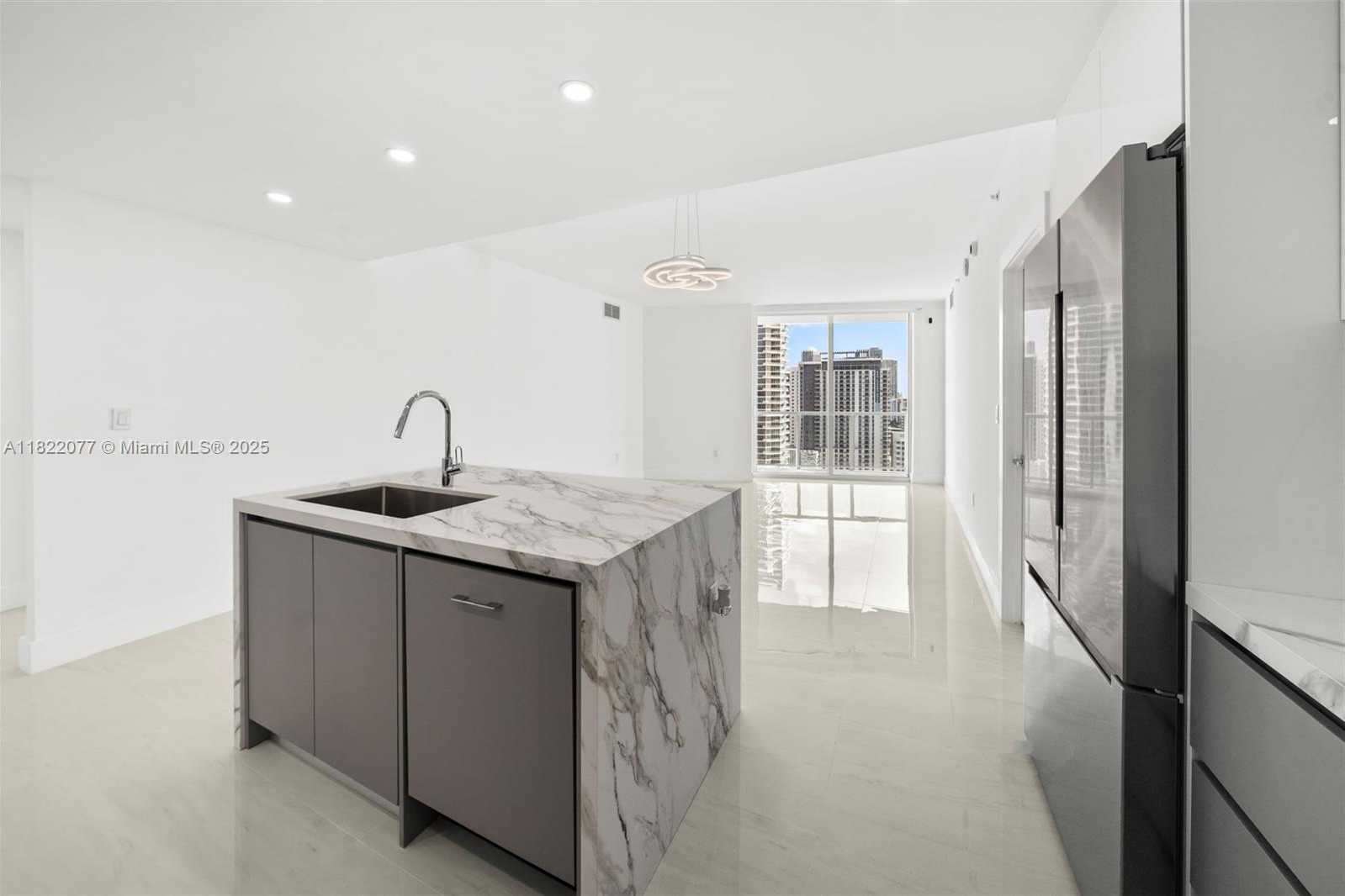 Small Image of 1900 NORTH BAYSHORE DR #2104, Miami Number 6