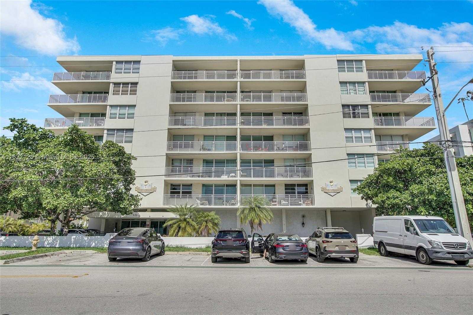 Small Image of 9500 WEST BAY HARBOR DR #7H, Bay Harbor Islands Number 20