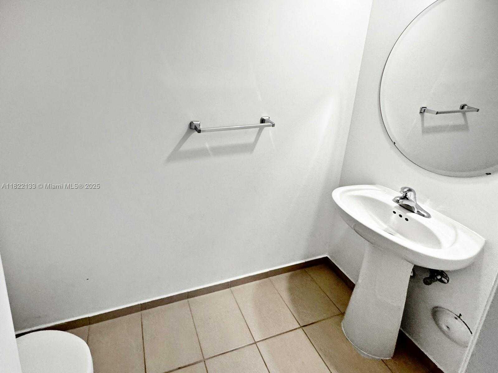 Small Image of 6011 WEST PASO FINO PL, Davie Number 19