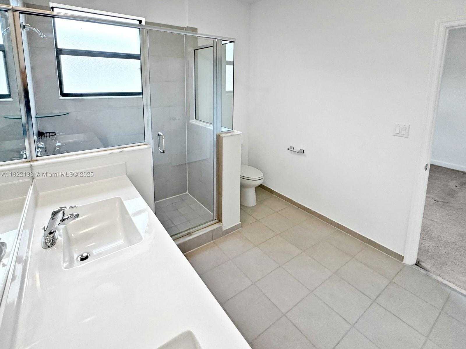 Small Image of 6011 WEST PASO FINO PL, Davie Number 24
