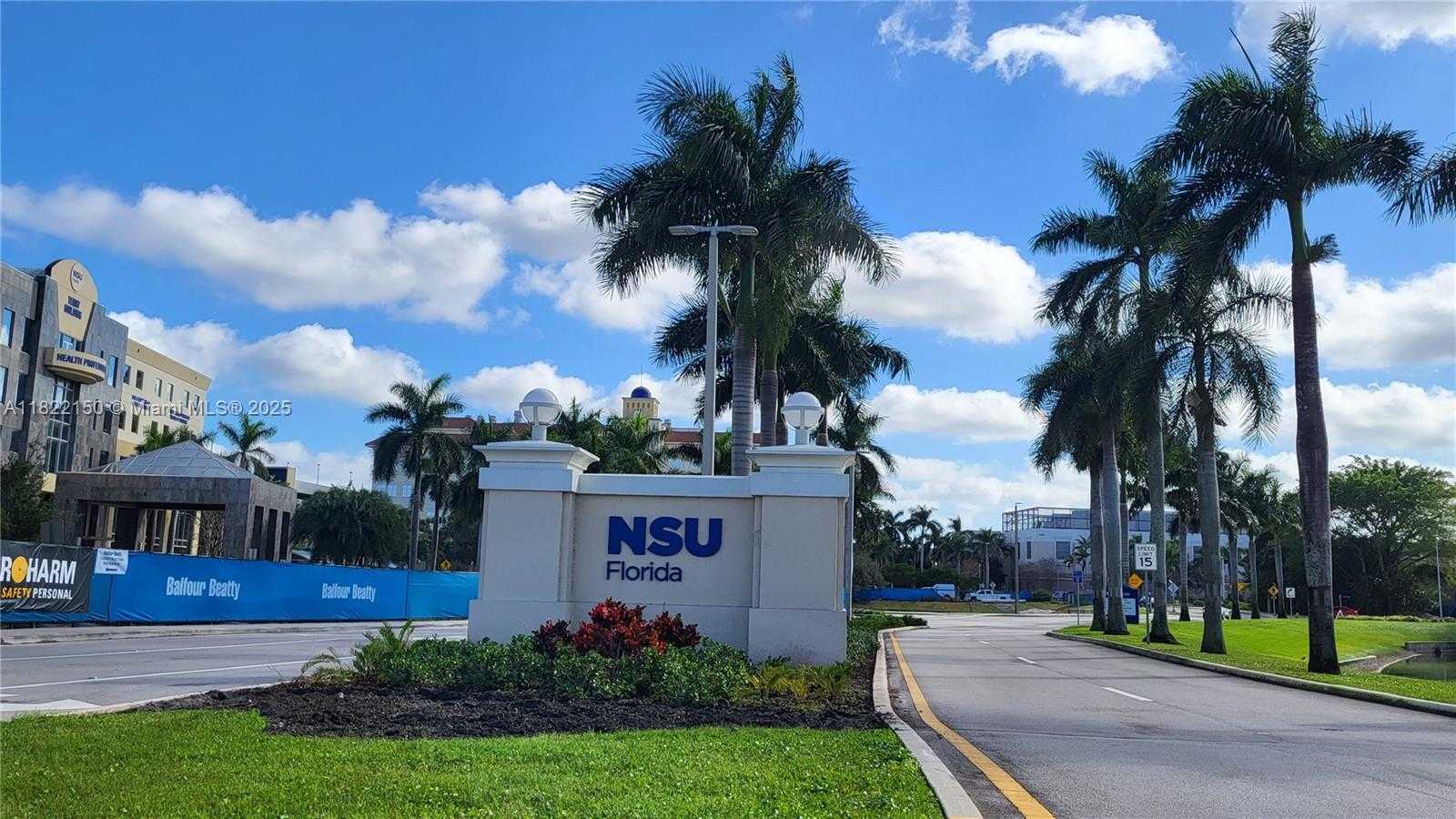 Small Image of 3150 WEST ROLLING HILLS CIR #310, Davie Number 20