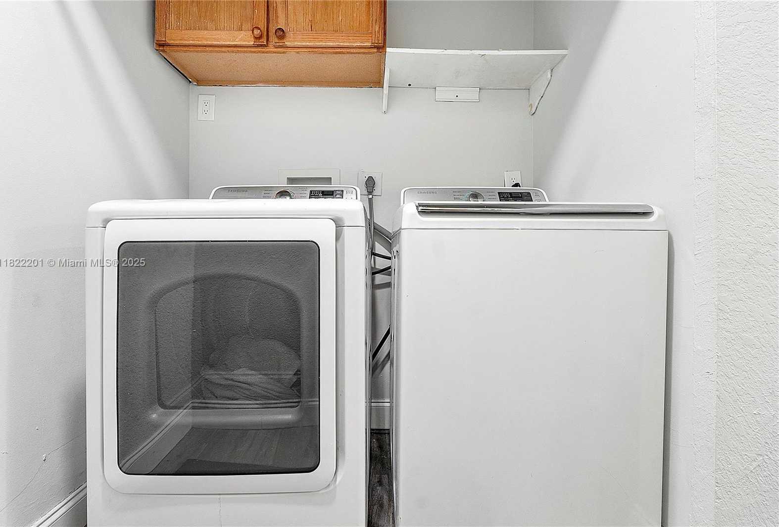 Small Image of 8239 NORTH WEST 8TH ST #3, Plantation Number 17