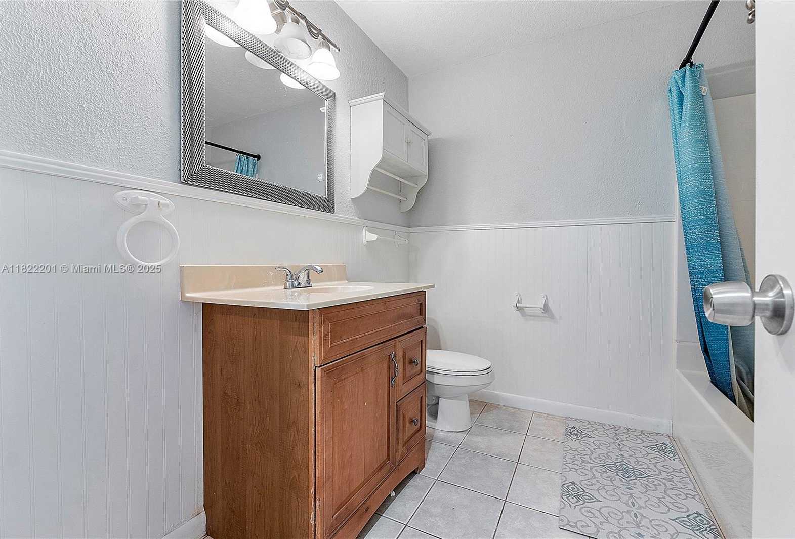 Small Image of 8239 NORTH WEST 8TH ST #3, Plantation Number 20