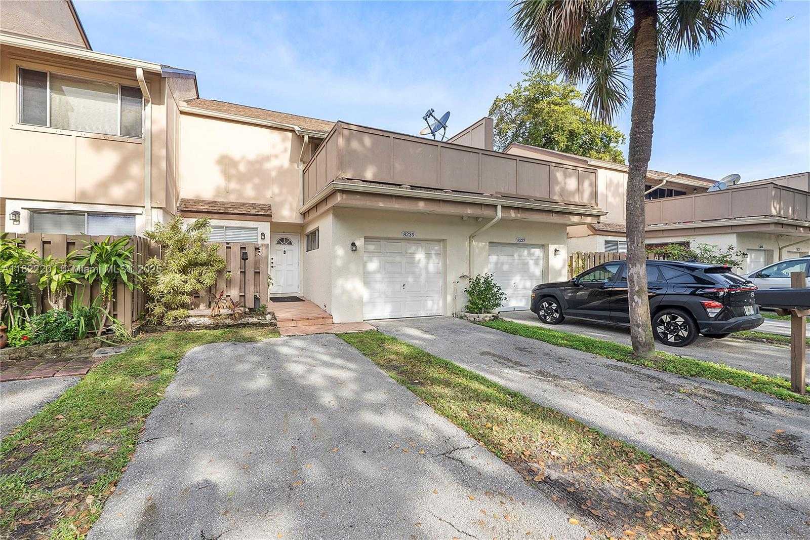 Small Image of 8239 NORTH WEST 8TH ST #3, Plantation Number 28