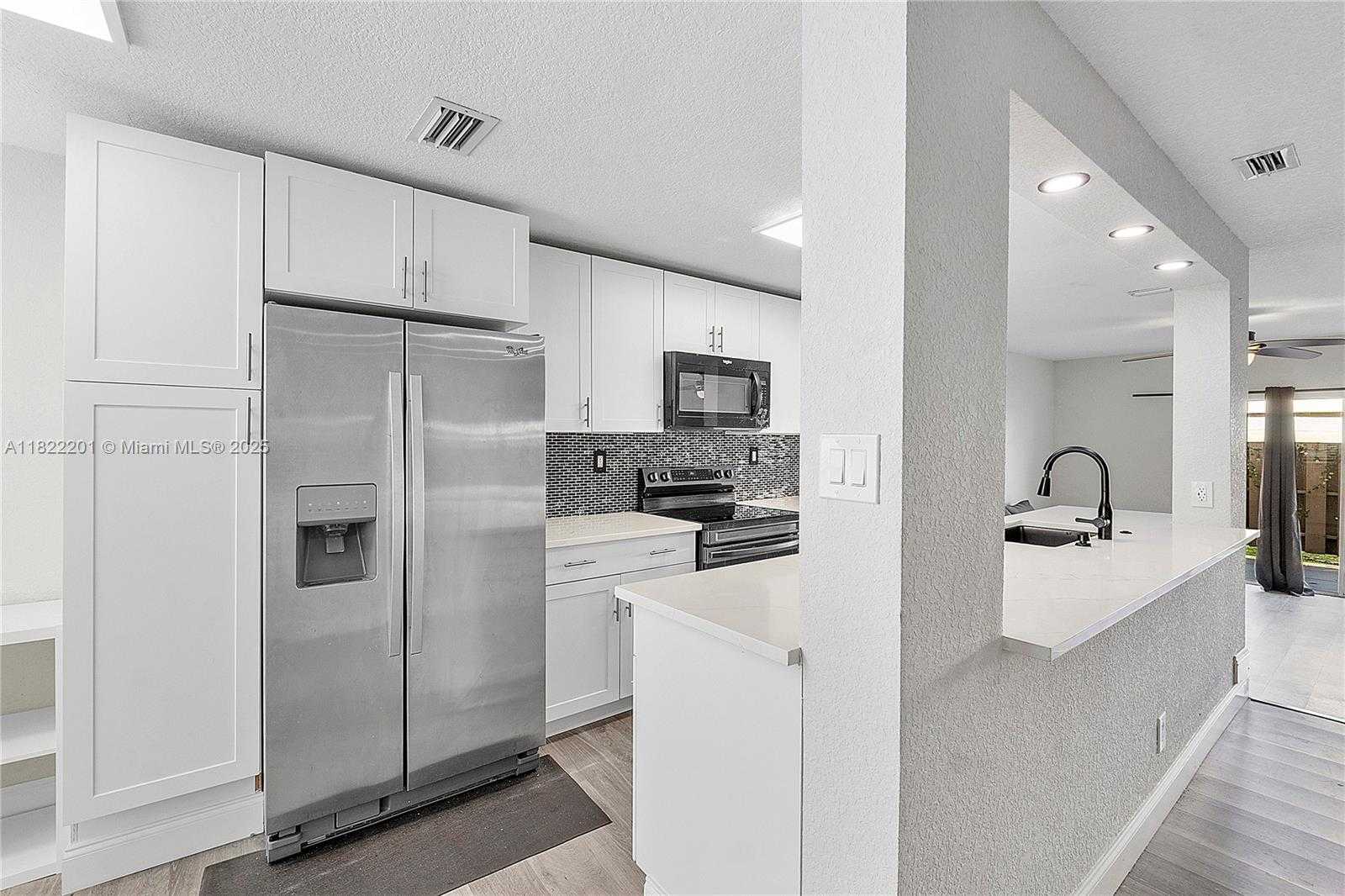 Small Image of 8239 NORTH WEST 8TH ST #3, Plantation Number 3