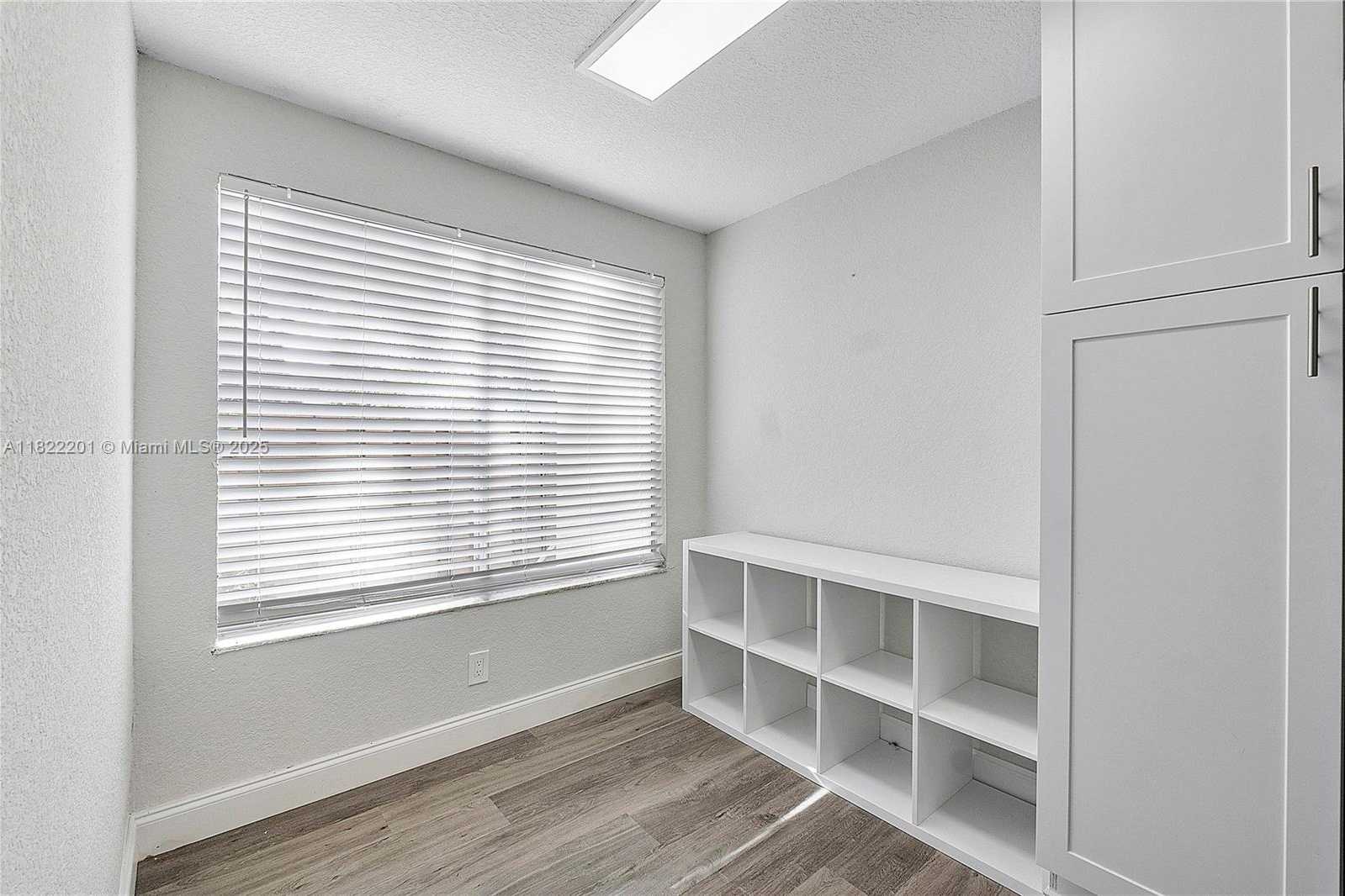 Small Image of 8239 NORTH WEST 8TH ST #3, Plantation Number 7