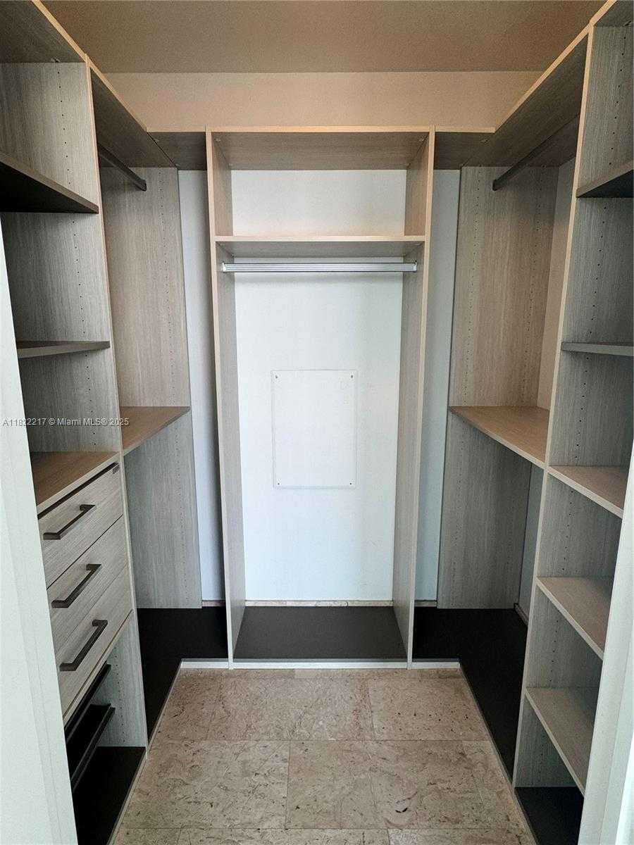 Small Image of 88 SOUTH WEST 7TH STREET #3012, Miami Number 28