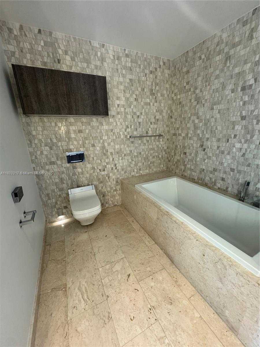 Small Image of 88 SOUTH WEST 7TH STREET #3012, Miami Number 36
