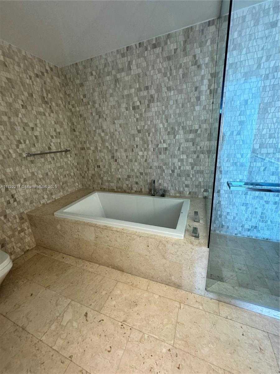 Small Image of 88 SOUTH WEST 7TH STREET #3012, Miami Number 39