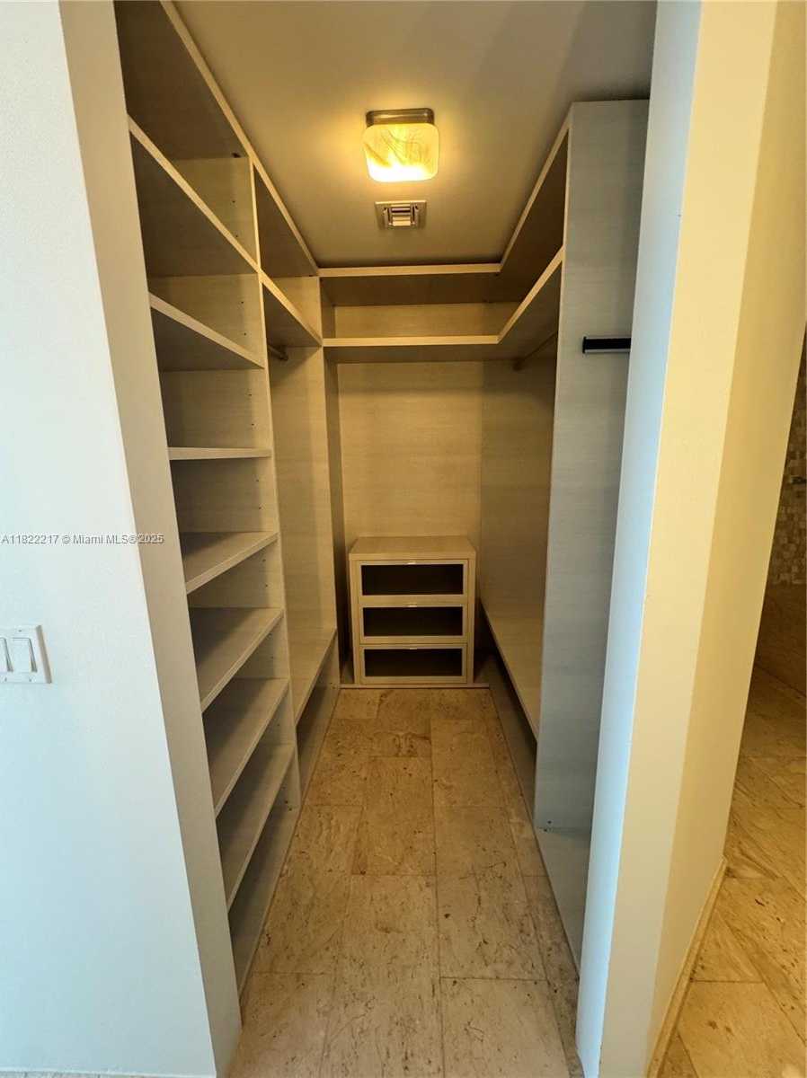 Small Image of 88 SOUTH WEST 7TH STREET #3012, Miami Number 40