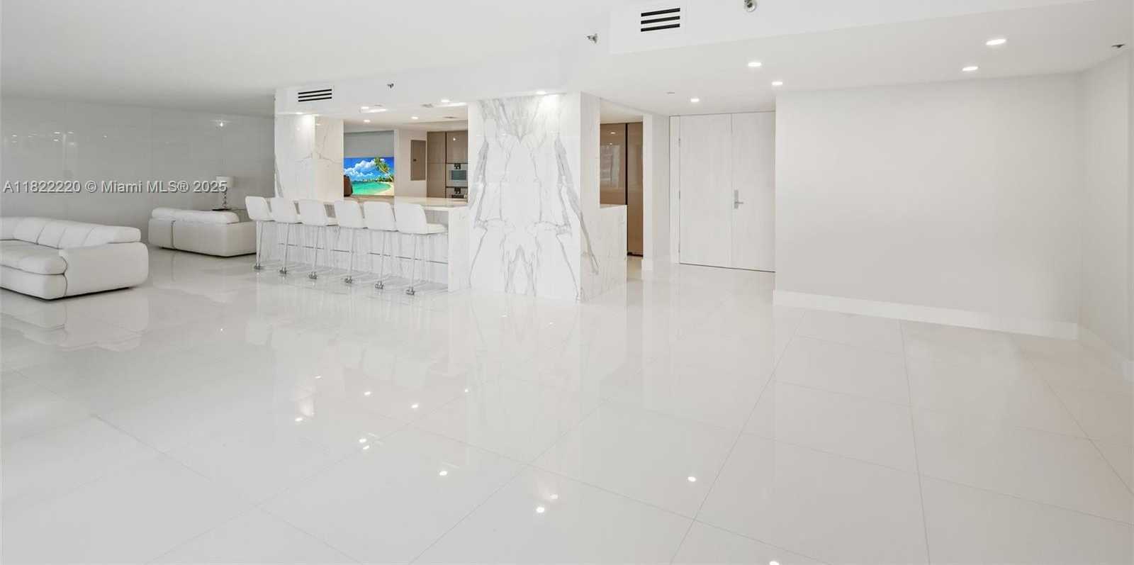 Small Image of 10205 COLLINS AVE #1504, Bal Harbour Number 19