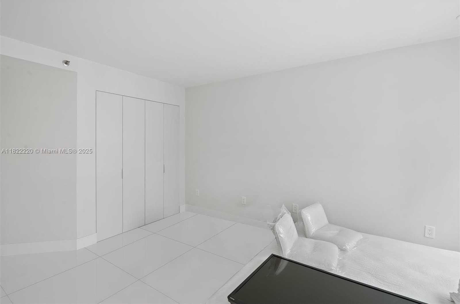 Small Image of 10205 COLLINS AVE #1504, Bal Harbour Number 21