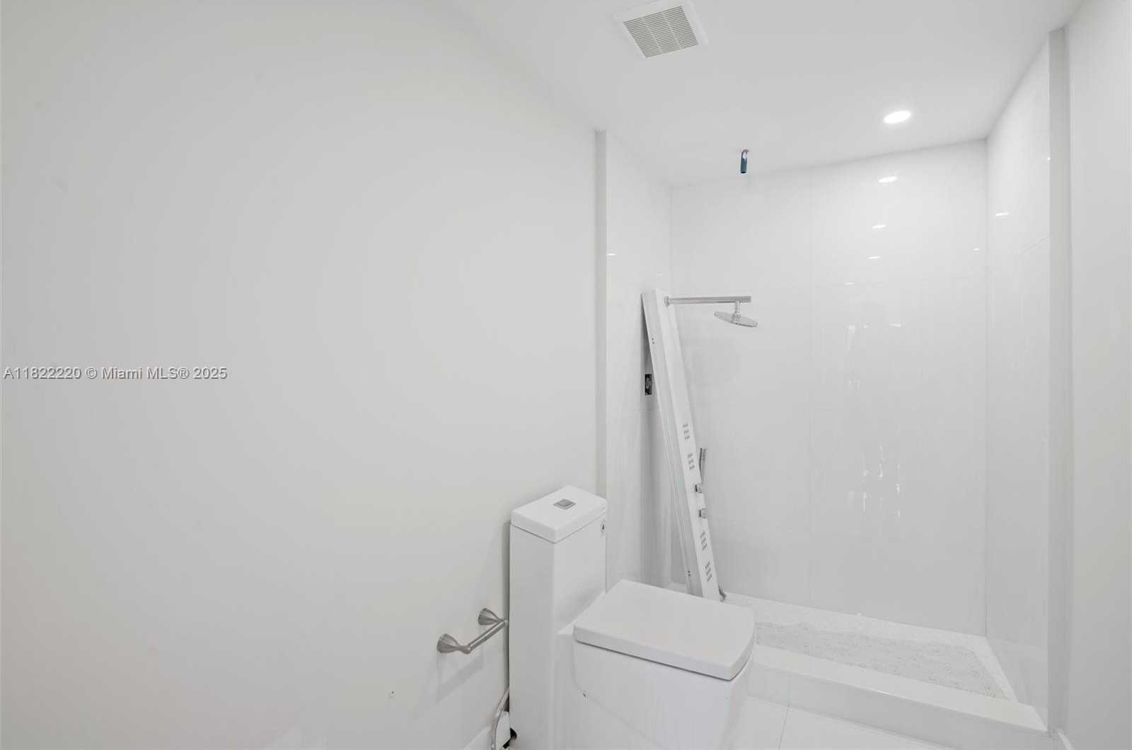 Small Image of 10205 COLLINS AVE #1504, Bal Harbour Number 22