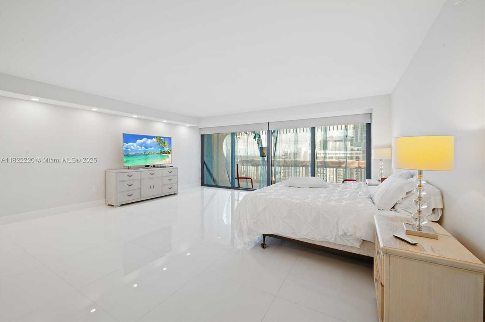 Small Image of 10205 COLLINS AVE #1504, Bal Harbour Number 23