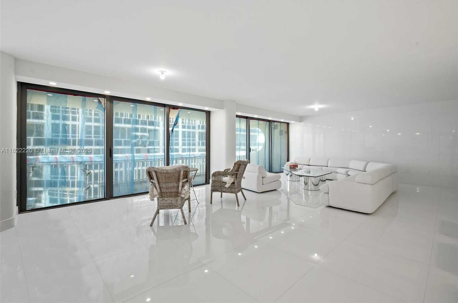 Small Image of 10205 COLLINS AVE #1504, Bal Harbour Number 6