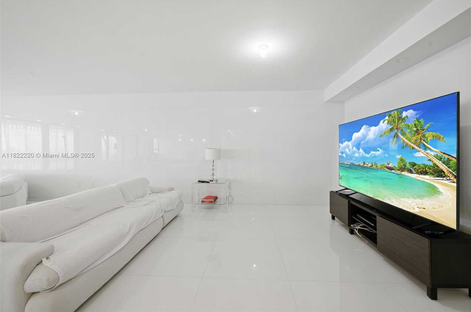 Small Image of 10205 COLLINS AVE #1504, Bal Harbour Number 9