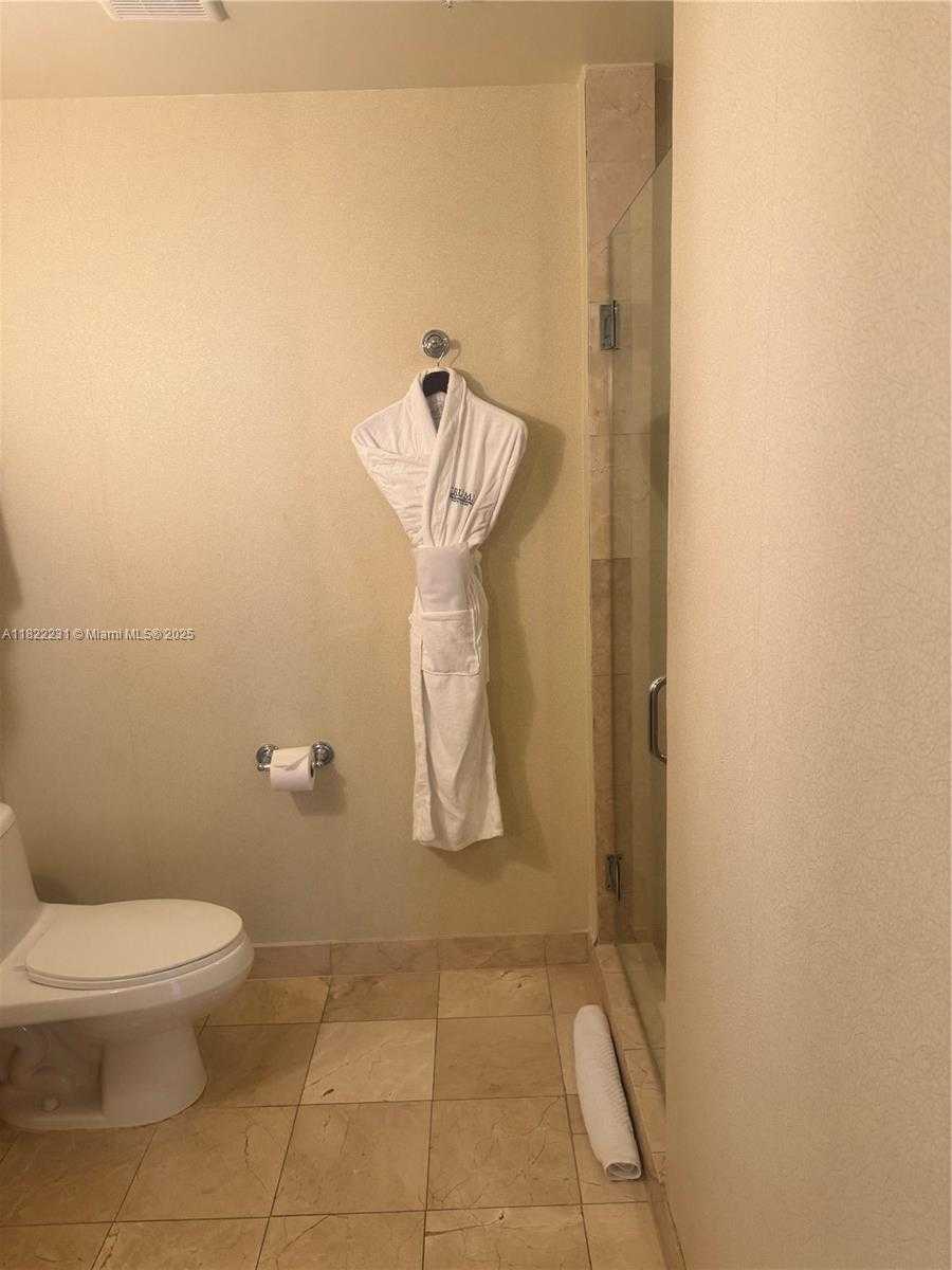 Small Image of 18001 COLLINS AVE #918, Sunny Isles Beach Number 10