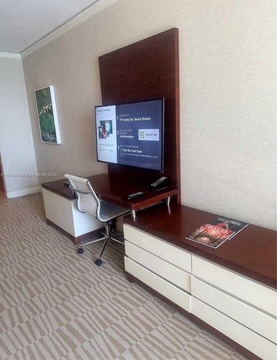 Small Image of 18001 COLLINS AVE #918, Sunny Isles Beach Number 5