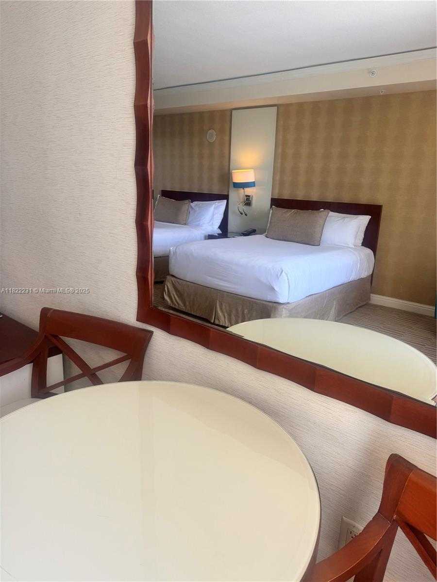 Small Image of 18001 COLLINS AVE #918, Sunny Isles Beach Number 7