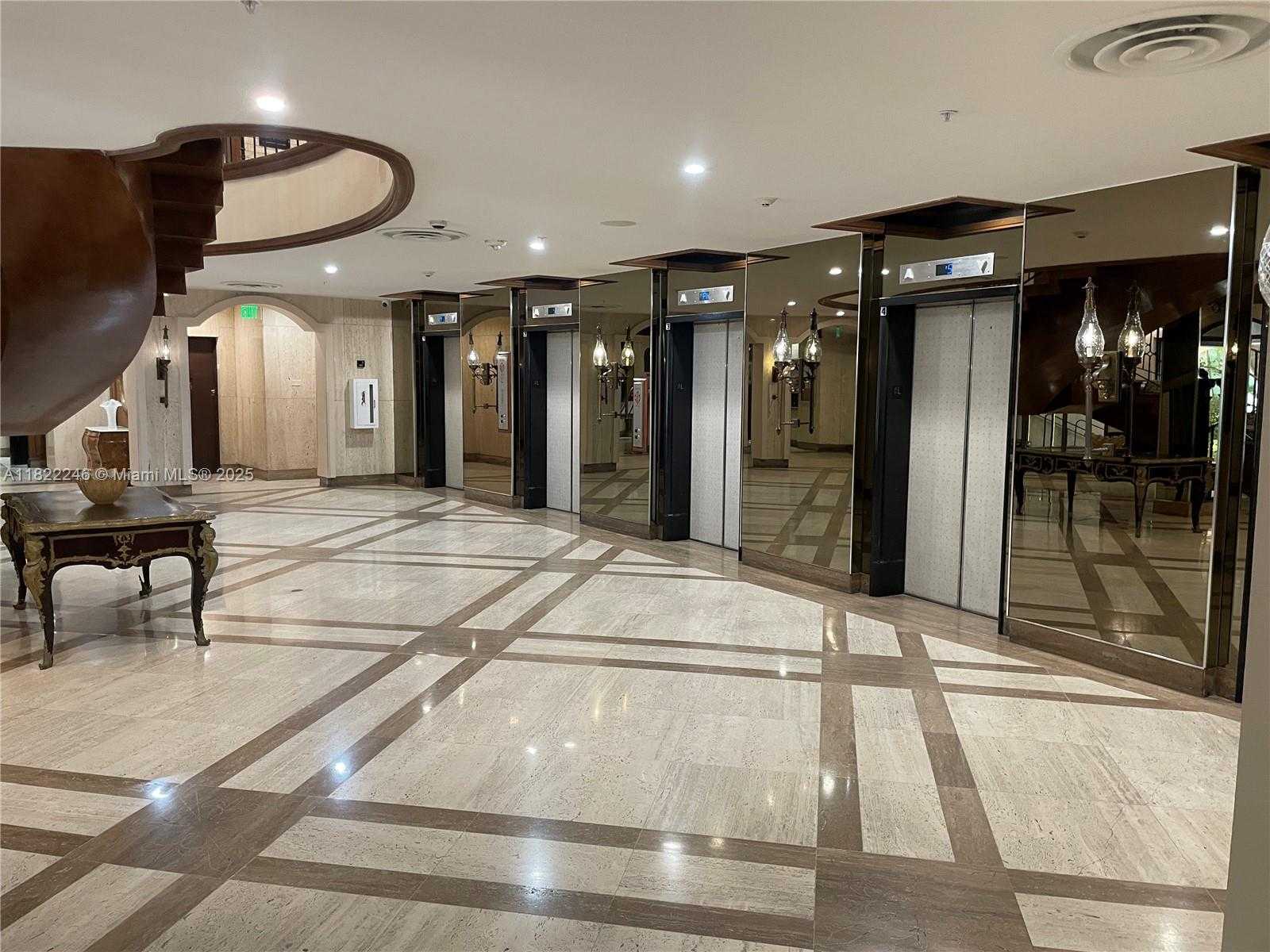 Small Image of 6039 COLLINS AVE #1525, Miami Beach Number 25