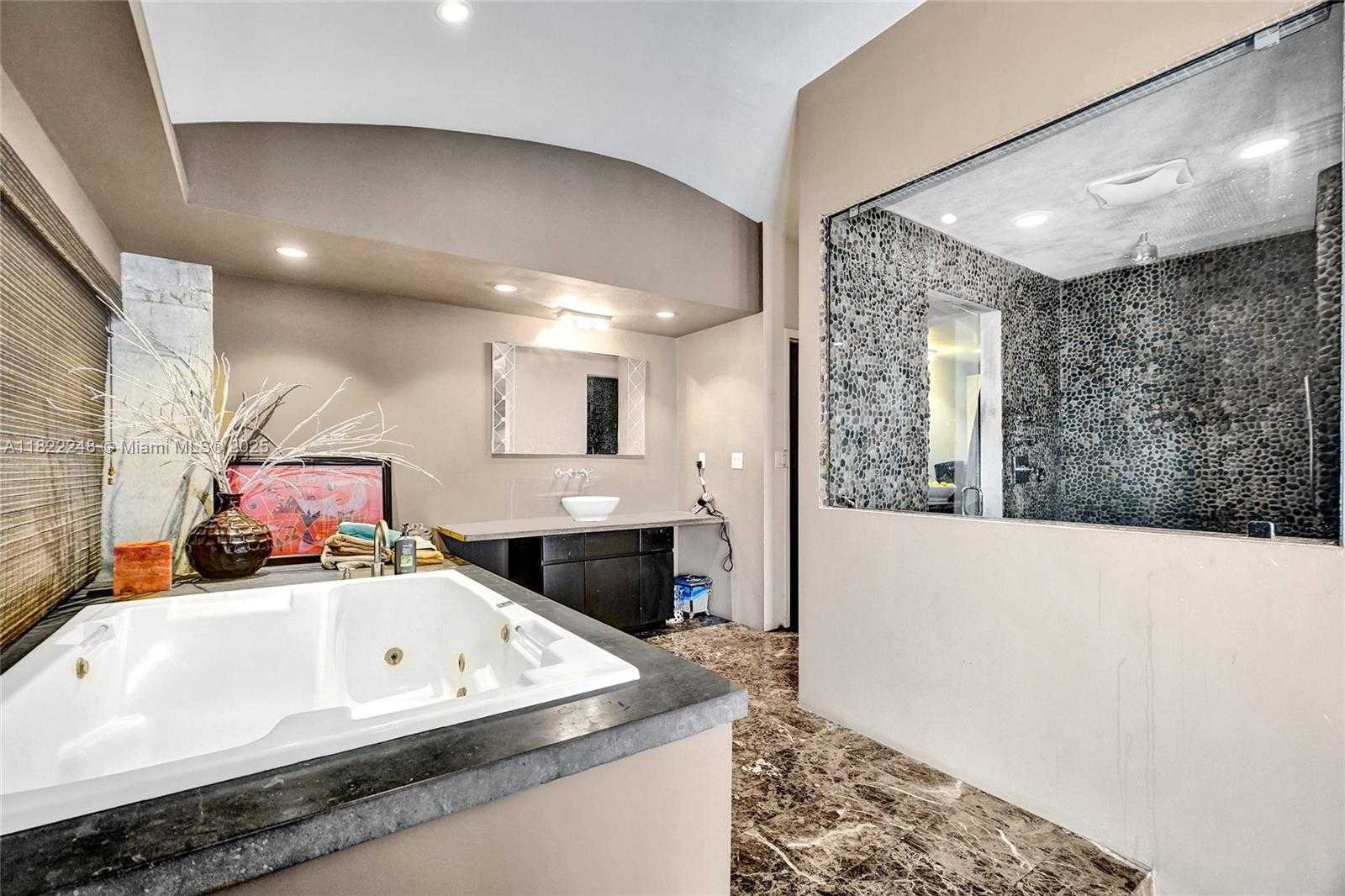 Small Image of 780 NORTH EAST 69TH ST #T-1A, Miami Number 18