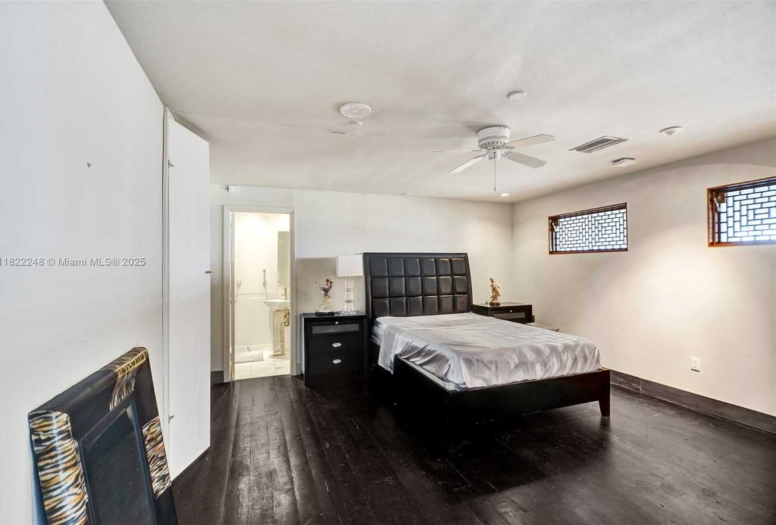 Small Image of 780 NORTH EAST 69TH ST #T-1A, Miami Number 25