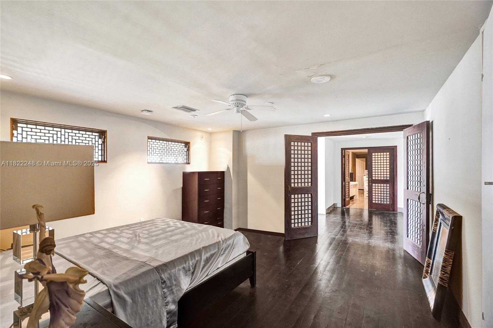 Small Image of 780 NORTH EAST 69TH ST #T-1A, Miami Number 26