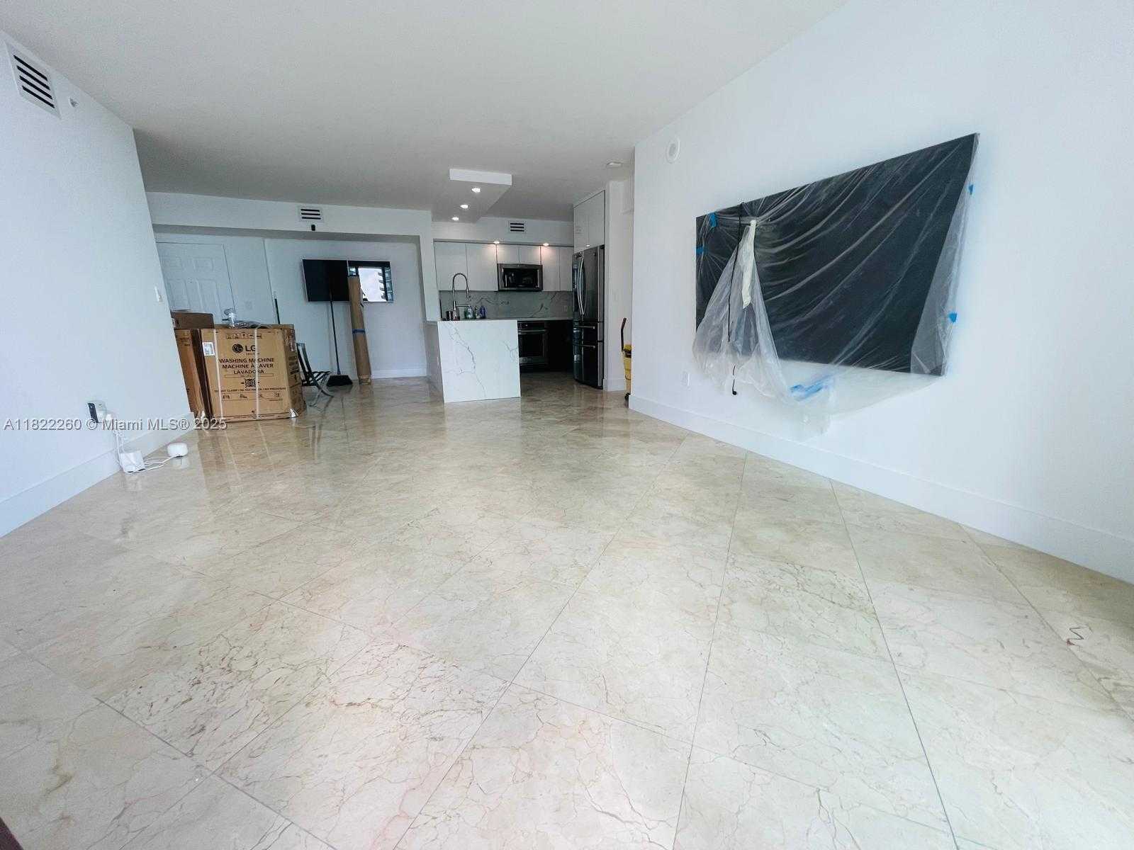 Small Image of 1155 BRICKELL BAY DR #1703, Miami Number 11
