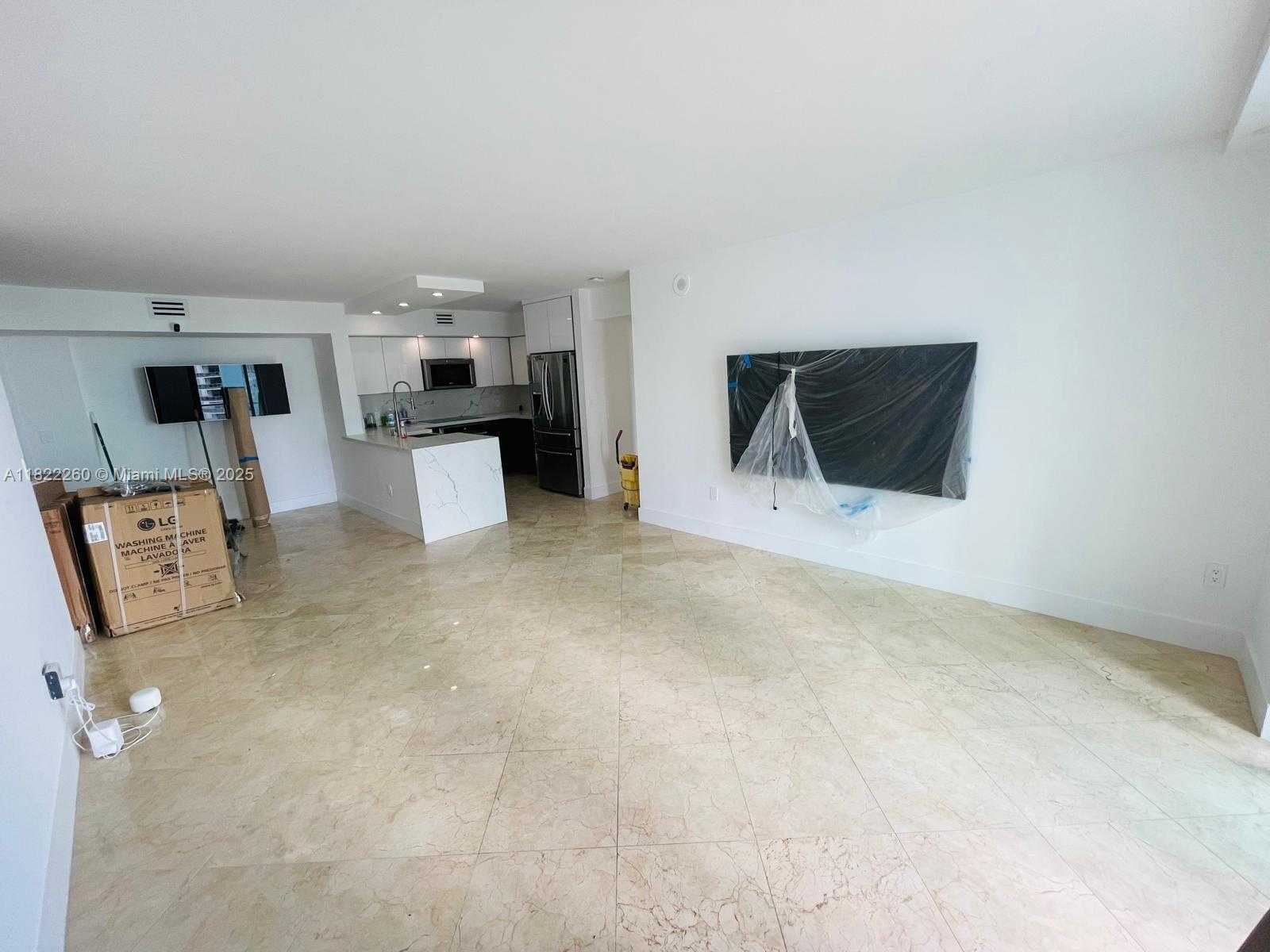 Small Image of 1155 BRICKELL BAY DR #1703, Miami Number 12