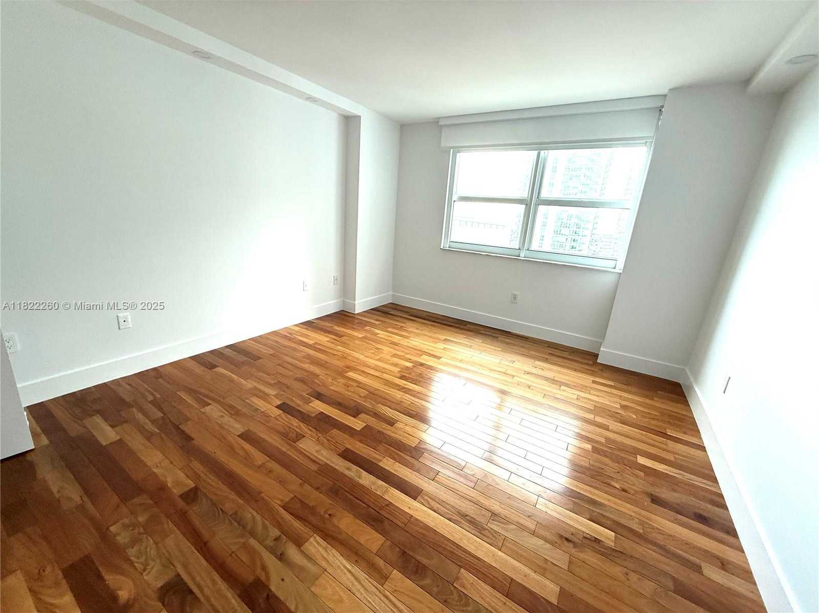 Small Image of 1155 BRICKELL BAY DR #1703, Miami Number 46
