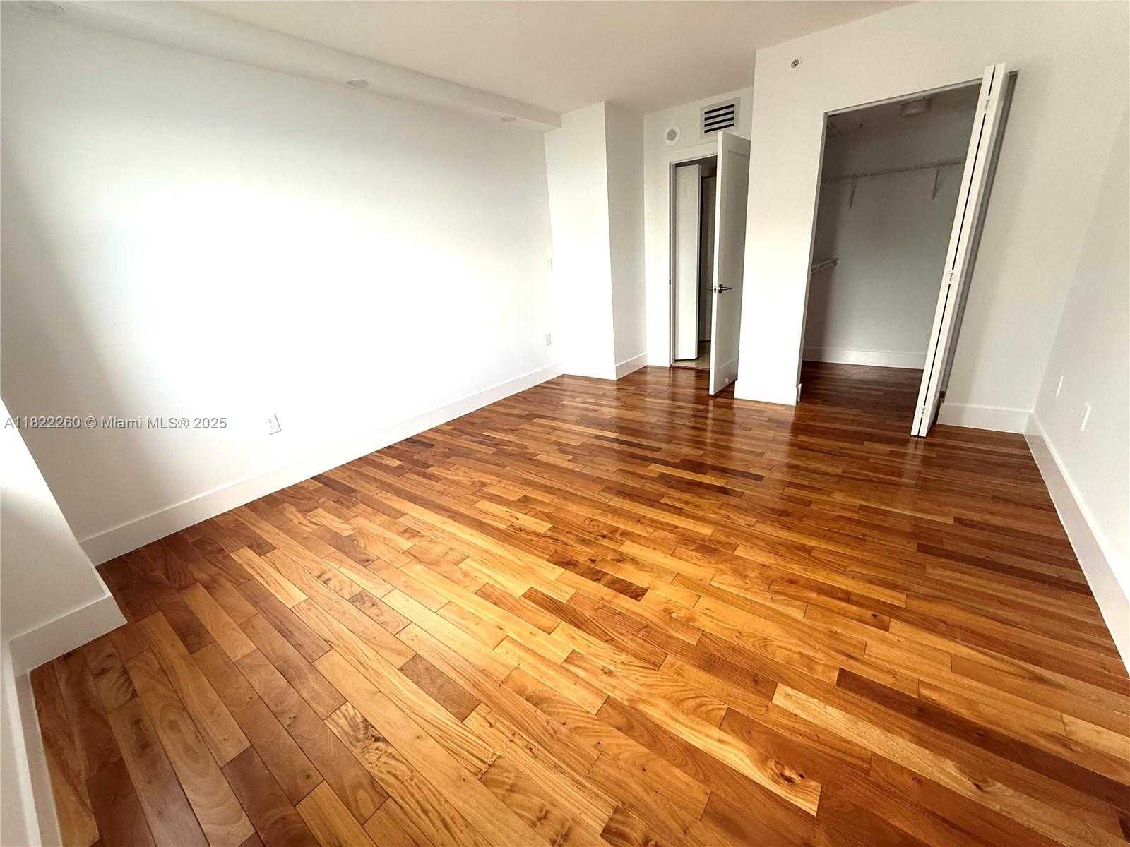 Small Image of 1155 BRICKELL BAY DR #1703, Miami Number 48