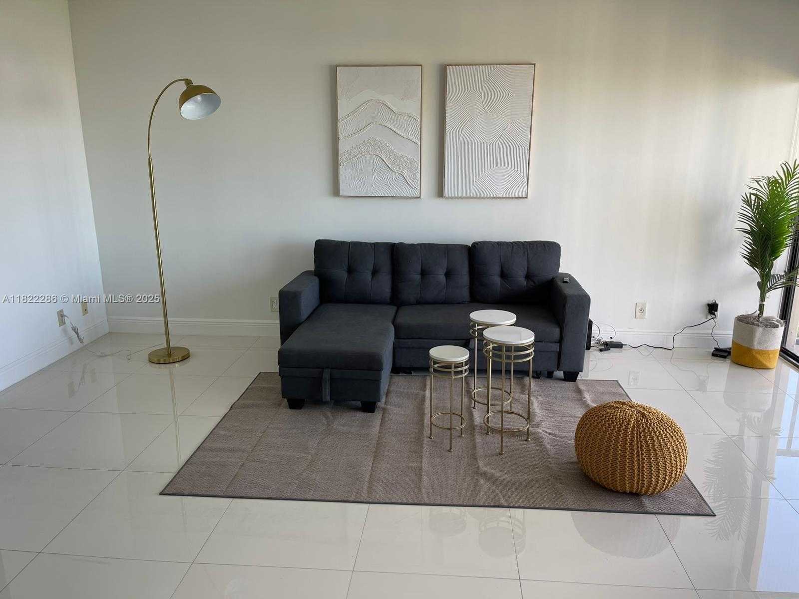 Small Image of 20335 E Country Club Dr, Aventura, FL 33180, USA Number 6