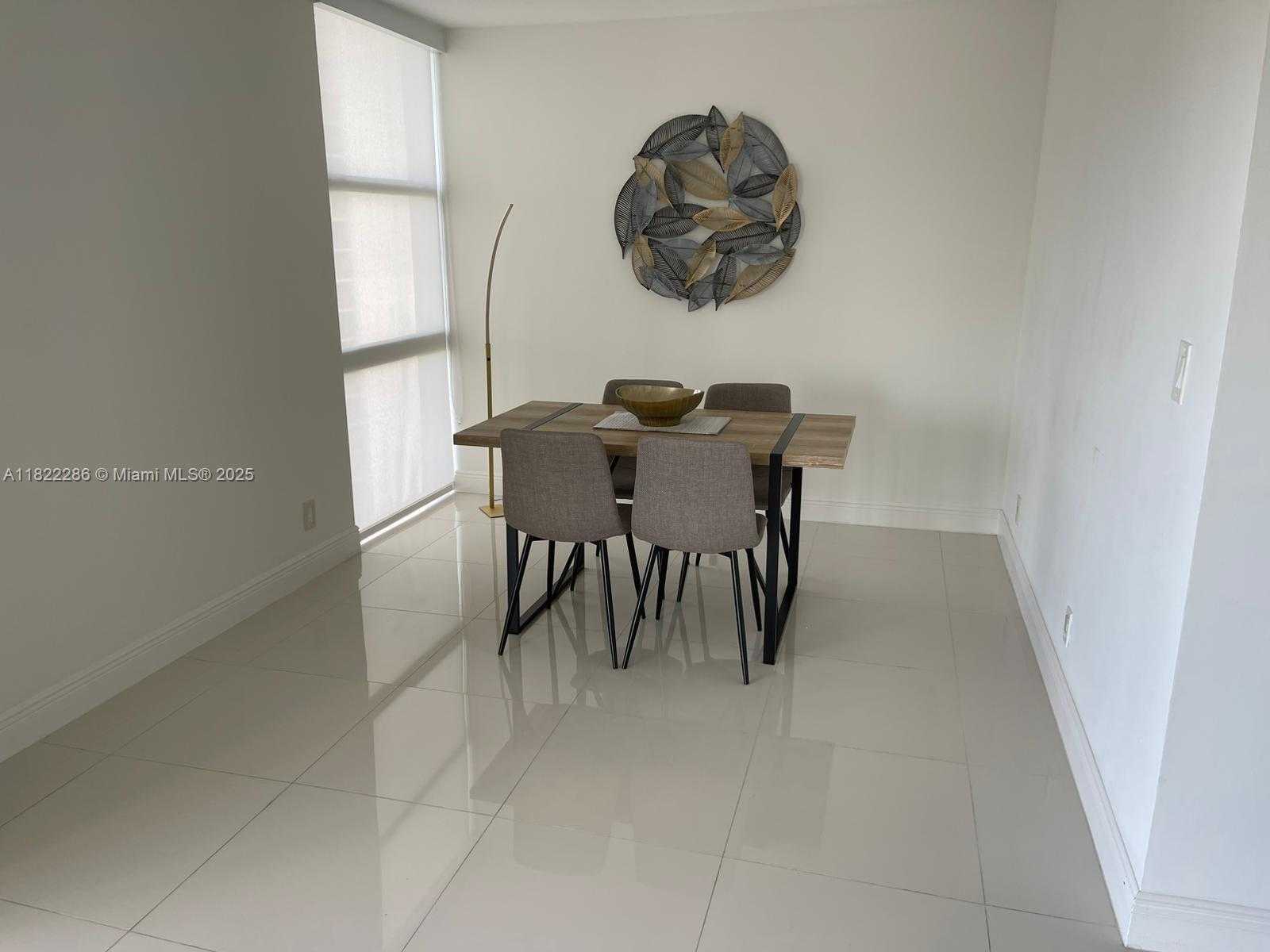 Small Image of 20335 E Country Club Dr, Aventura, FL 33180, USA Number 9