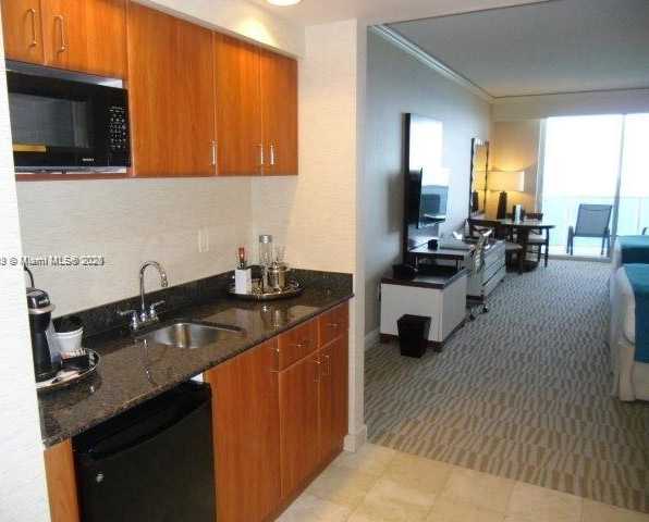 Small Image of 18001 COLLINS AVE #612, Sunny Isles Beach Number 5
