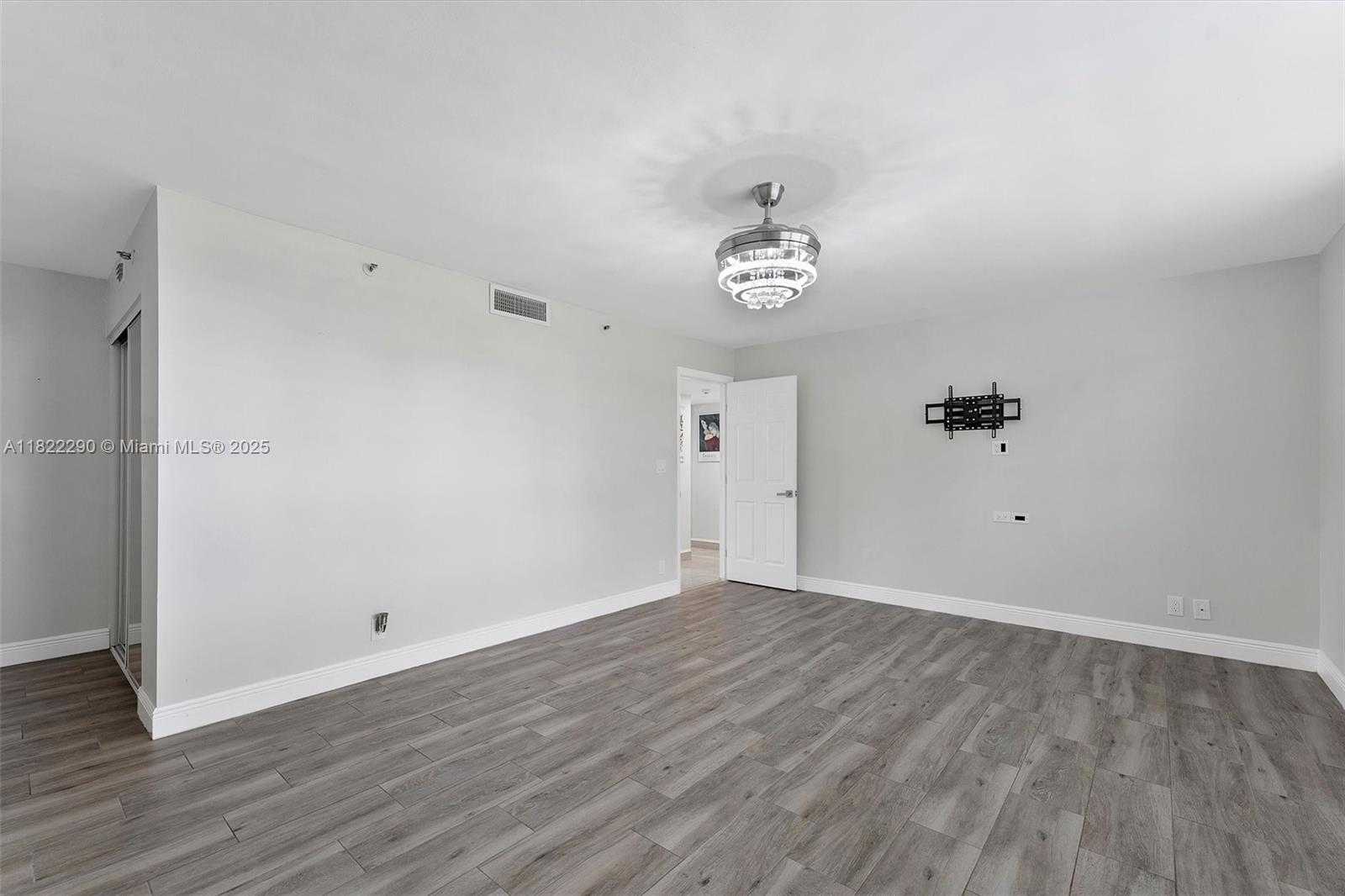 Small Image of 7225 PROMENADE DR #102, Boca Raton Number 10