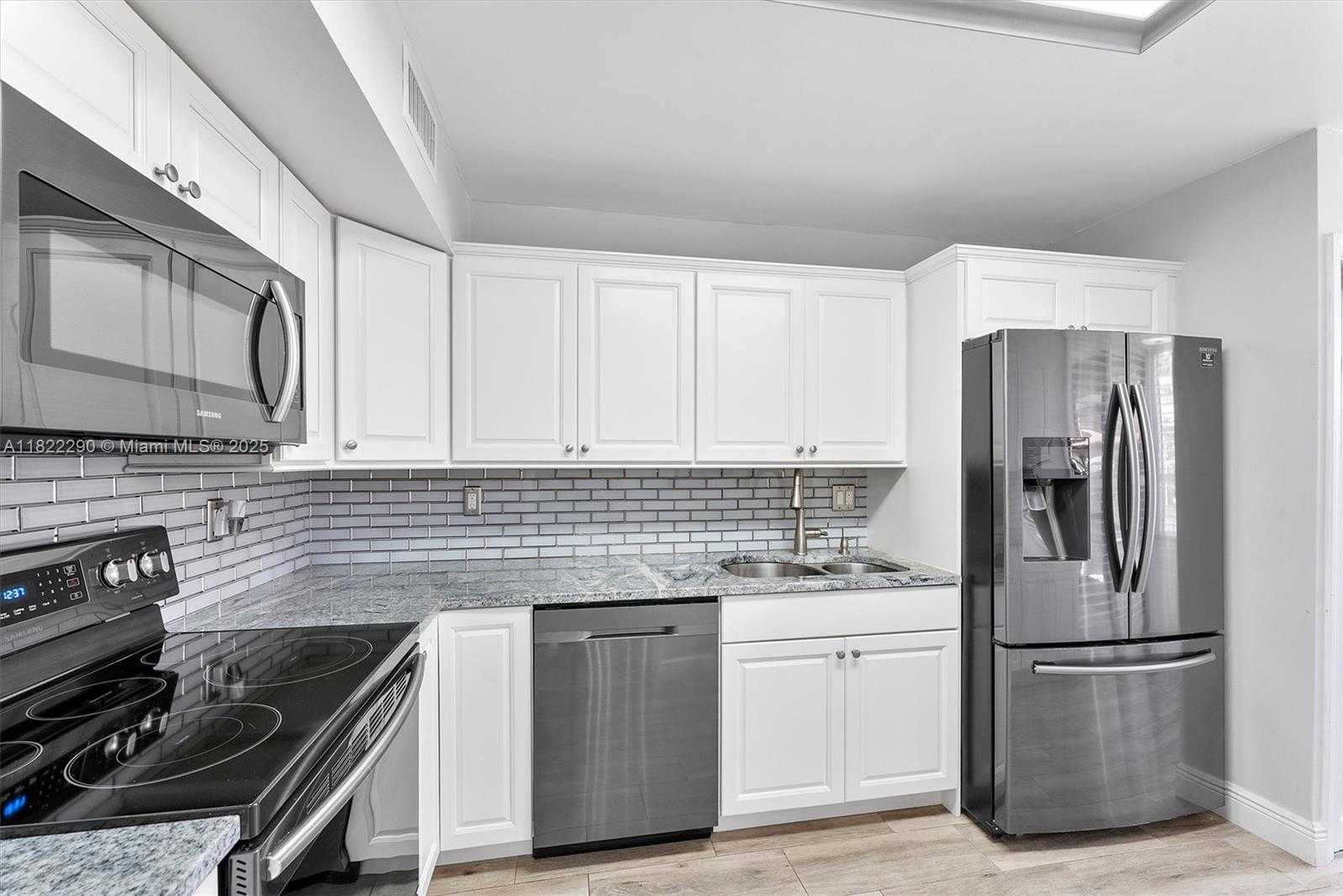 Small Image of 7225 PROMENADE DR #102, Boca Raton Number 5
