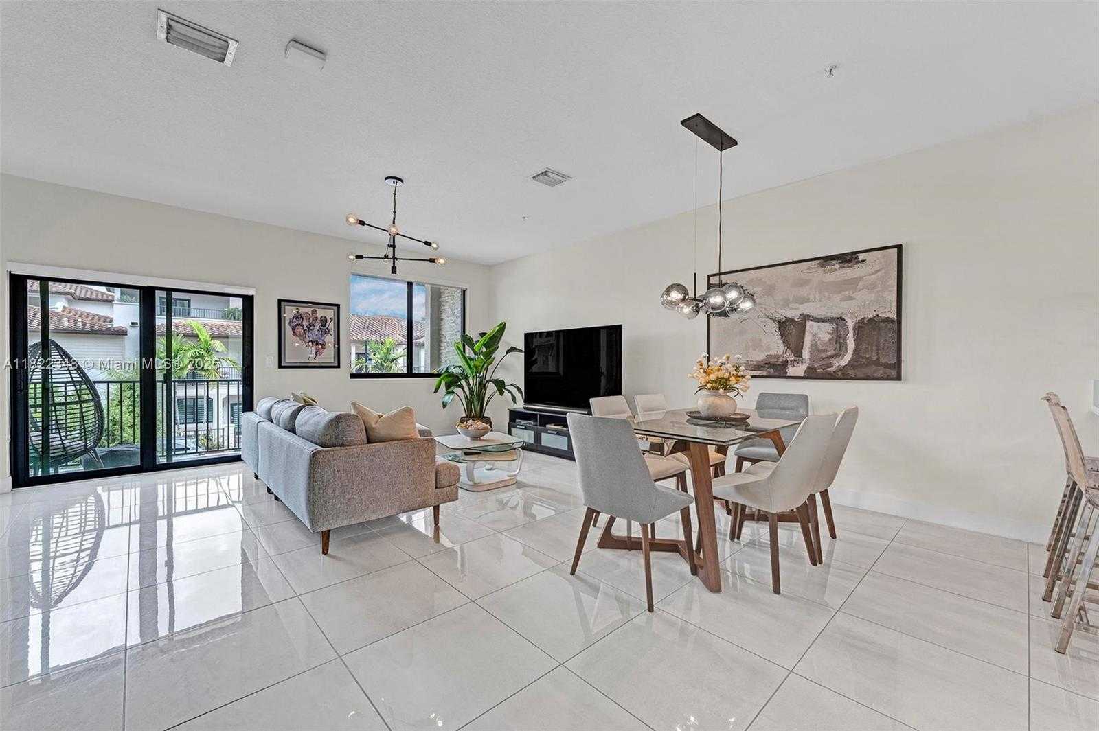 Small Image of 4690 NORTH WEST 84TH AVE, Doral Number 11