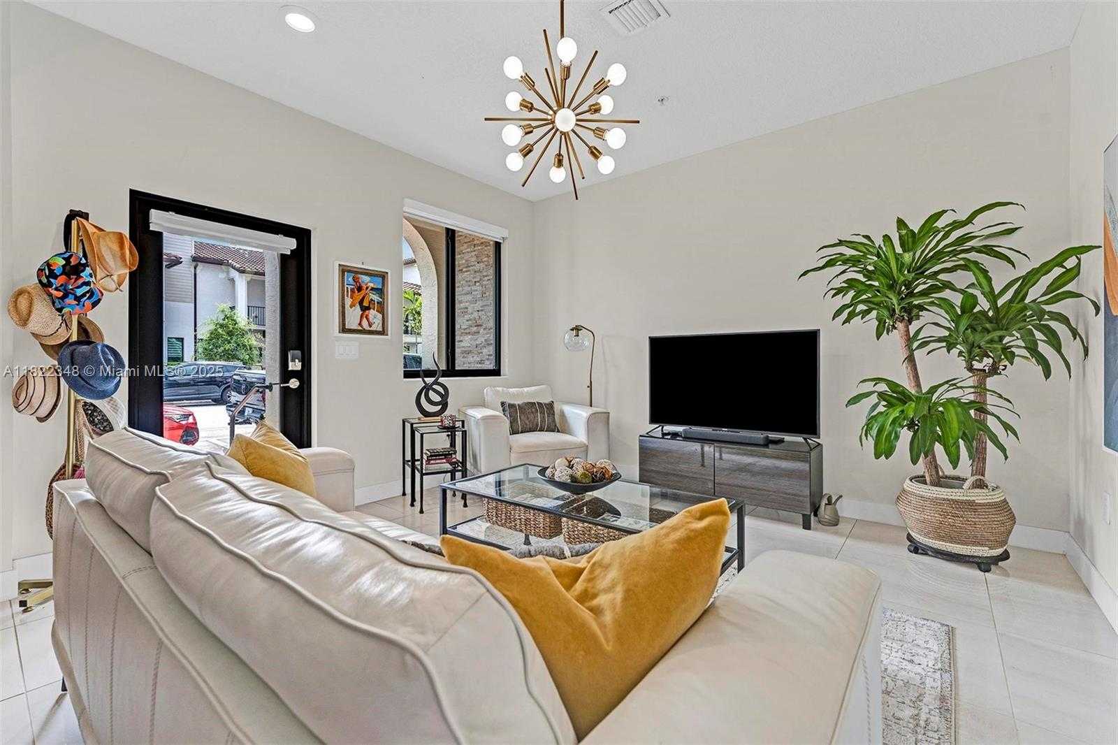 Small Image of 4690 NORTH WEST 84TH AVE, Doral Number 8