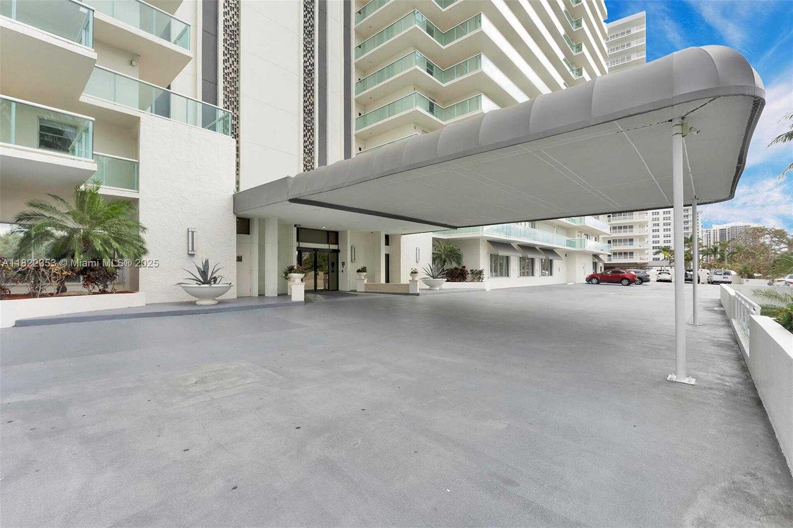 Small Image of 3900 GALT OCEAN DR #506, Fort Lauderdale Number 2