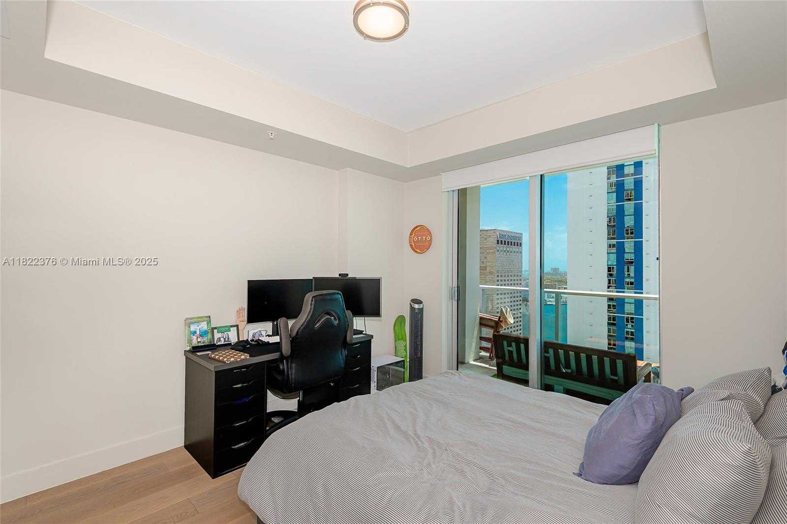 Small Image of 300 SOUTH BISCAYNE BLVD #T-2612, Miami Number 19