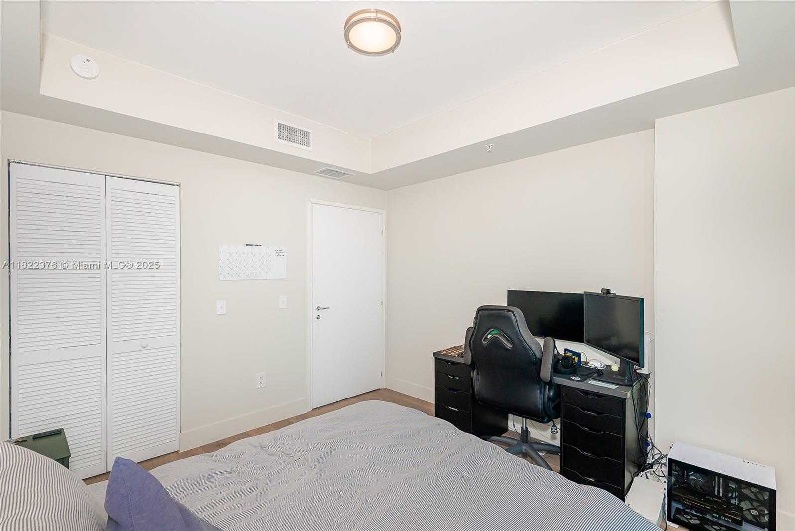 Small Image of 300 SOUTH BISCAYNE BLVD #T-2612, Miami Number 20