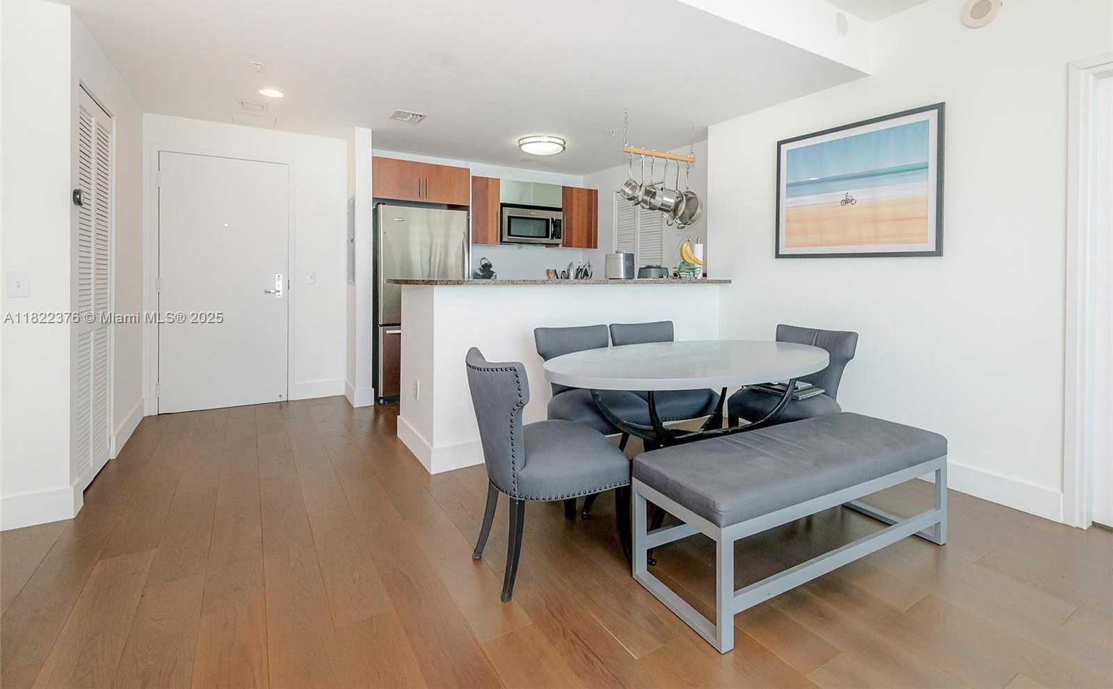 Small Image of 300 SOUTH BISCAYNE BLVD #T-2612, Miami Number 7