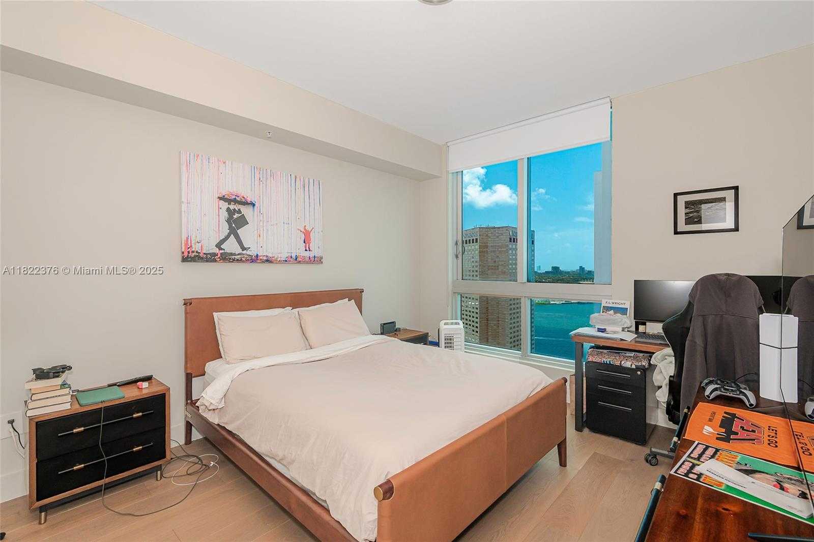 Small Image of 300 SOUTH BISCAYNE BLVD #T-2612, Miami Number 8