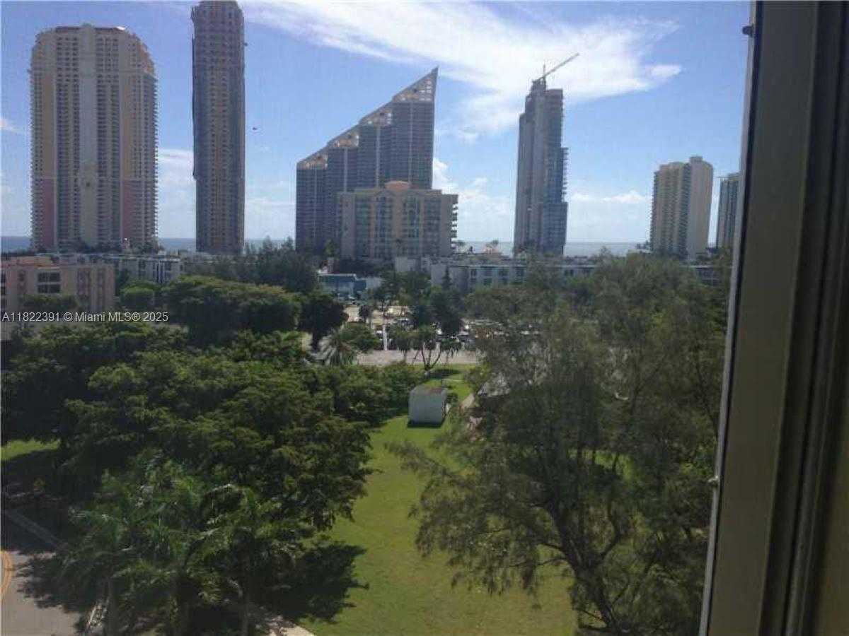 Small Image of 17600 NORTH BAY RD #N508, Sunny Isles Beach Number 13