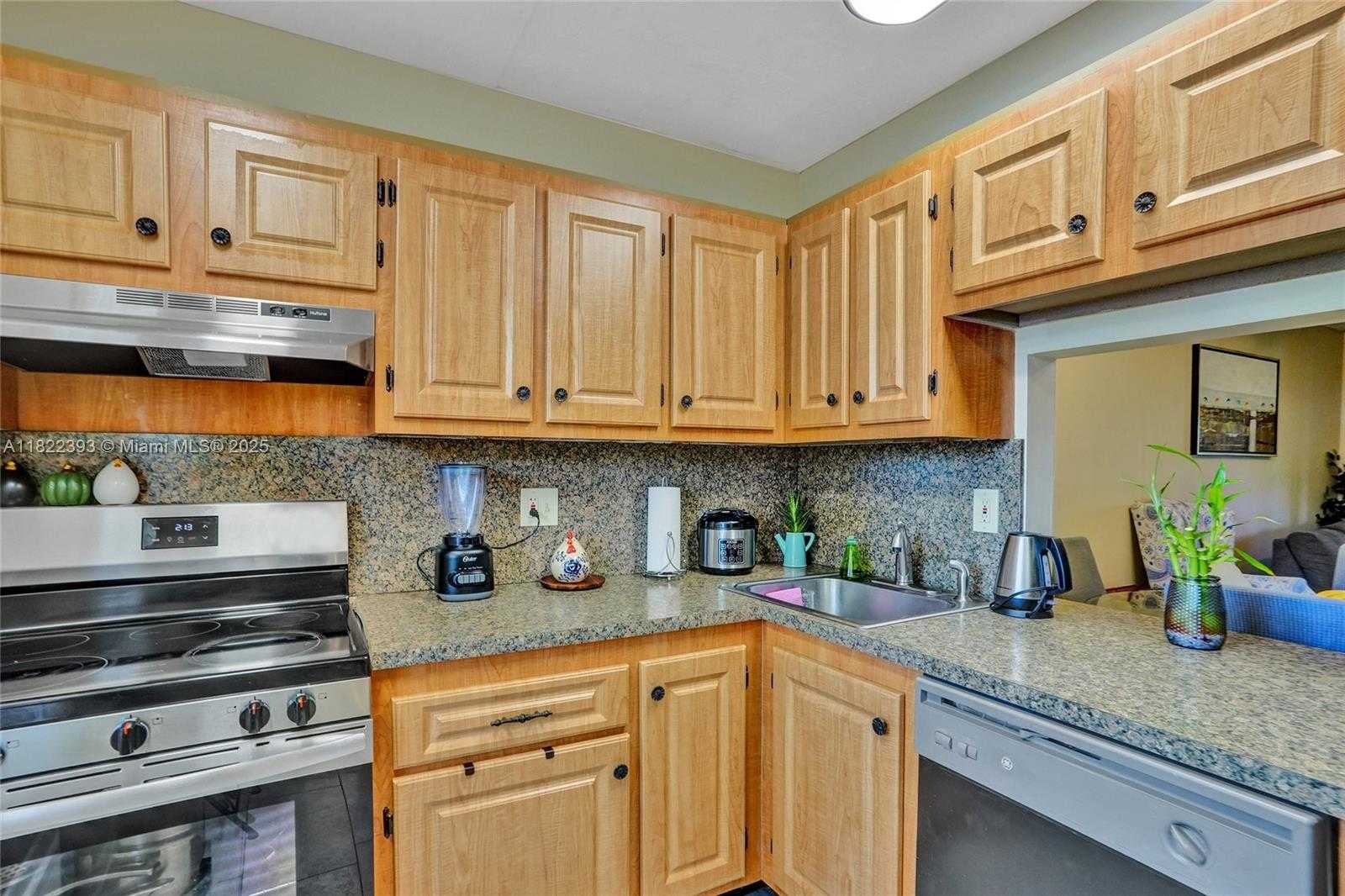 Small Image of 6300 NORTH WEST 62ND ST #108, Tamarac Number 12